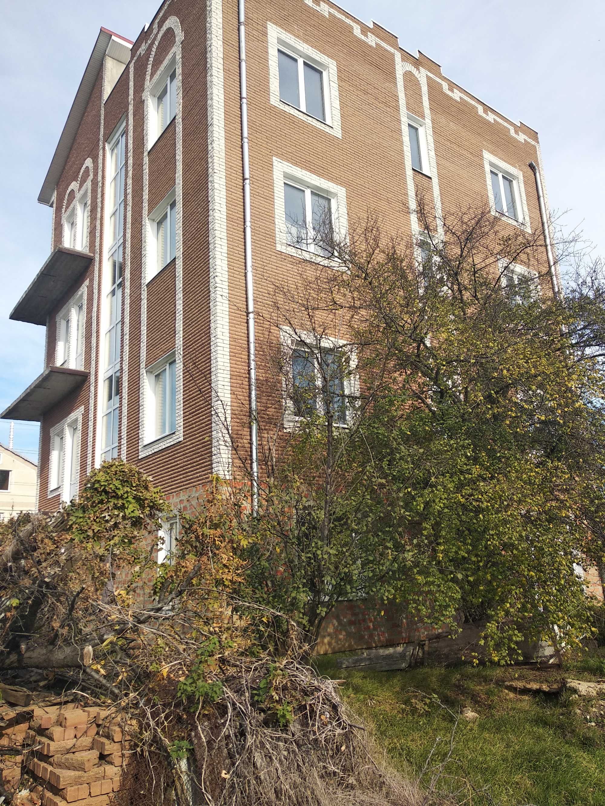Продается особняк 4эт. Черноморка,Киевский р-н г.Одесса,,вид на море.