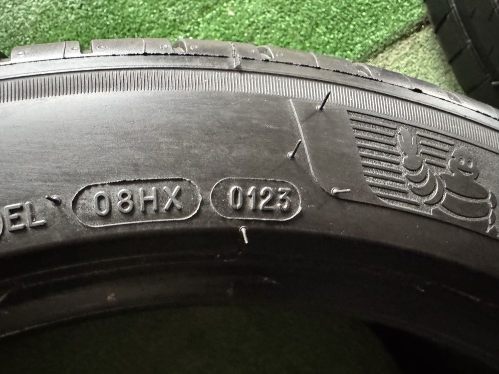 235/45/18 Michelin - літні шини з Німеччини