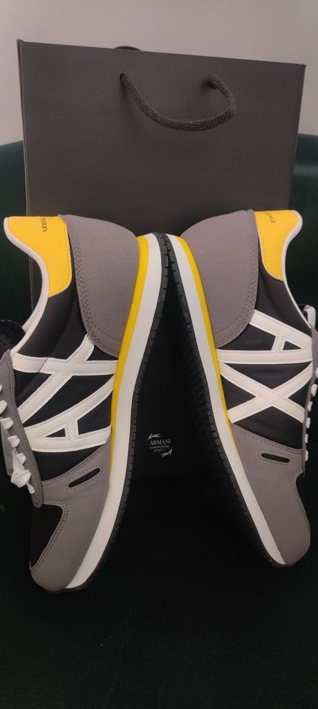 Buty sneakersy Armani Exchange EU:43
