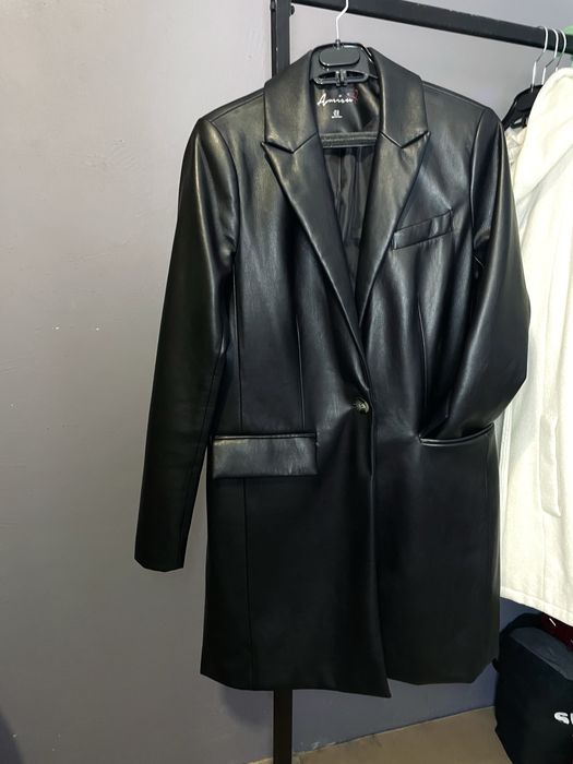 Пальто осіннє плащ тренч вітровка