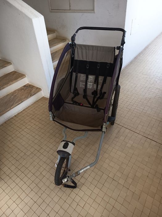 Atrelado de bicicleta  para crianças