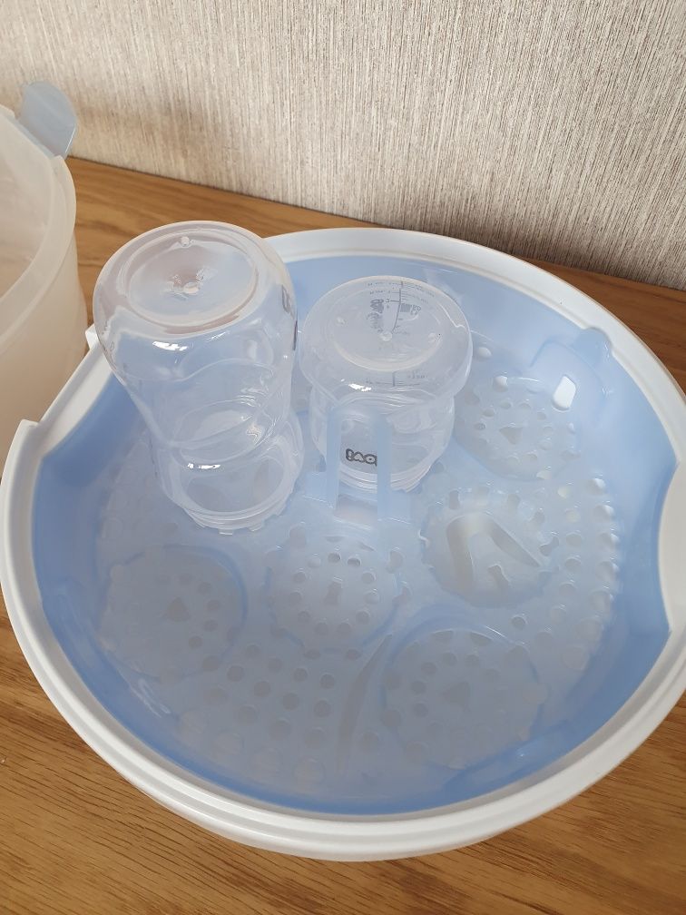 Sterylizator mikrofalowy parowy Philips Avent do butelek, smoczków.