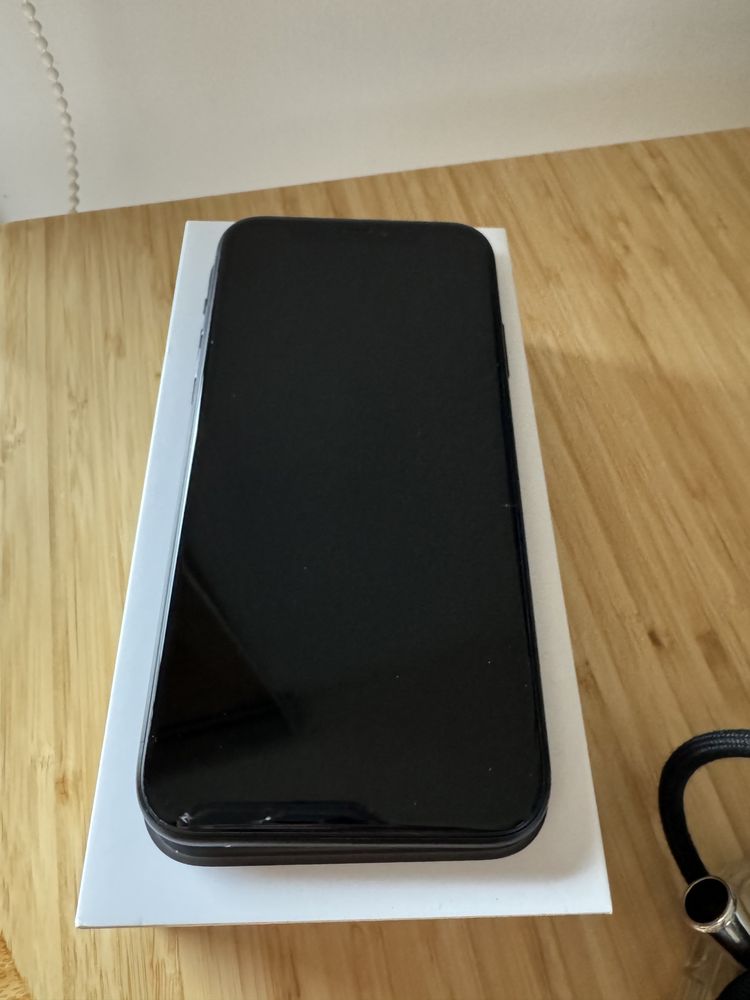 iPhone XR preto 128gb