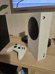 Xbox series s z Padem