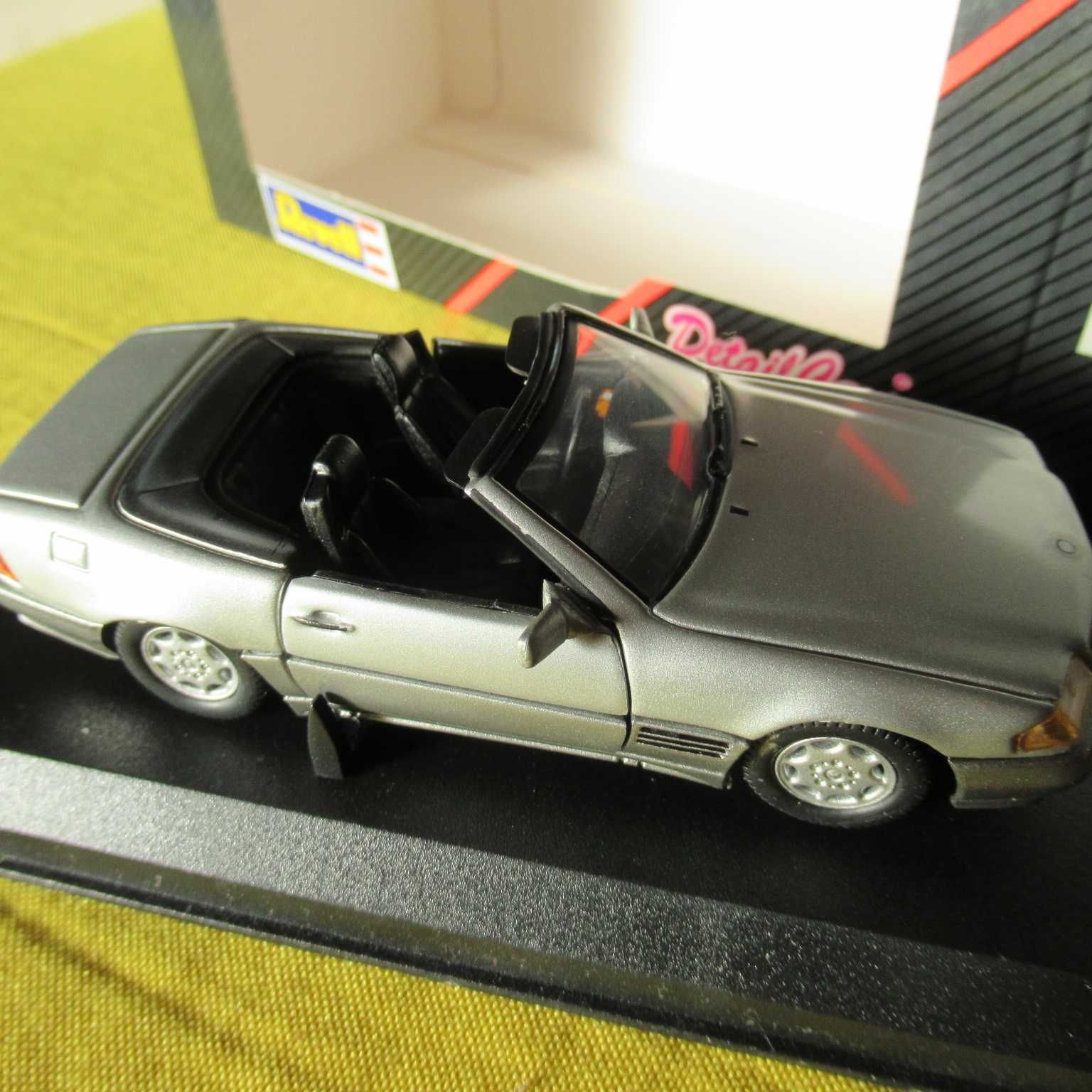 R114/3) Mercedes 320SL cabrio em metal esc:1:43 /novo da Revell