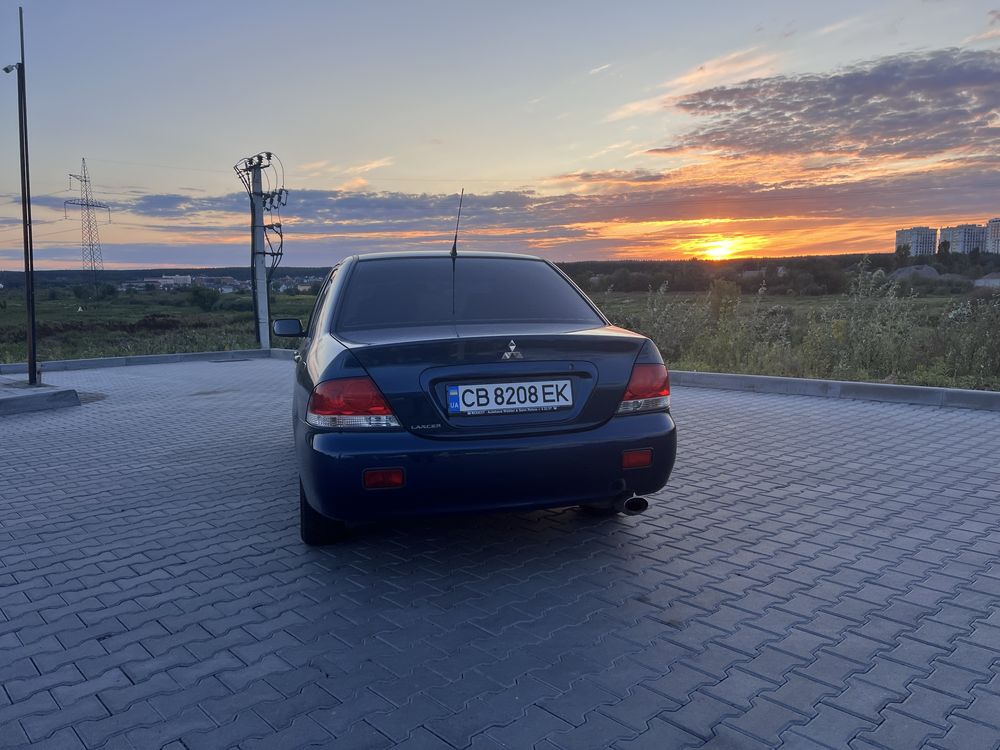 Mitsubishi lancer 9