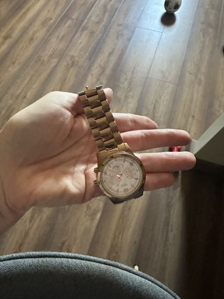 Часы guess оригинал б/у