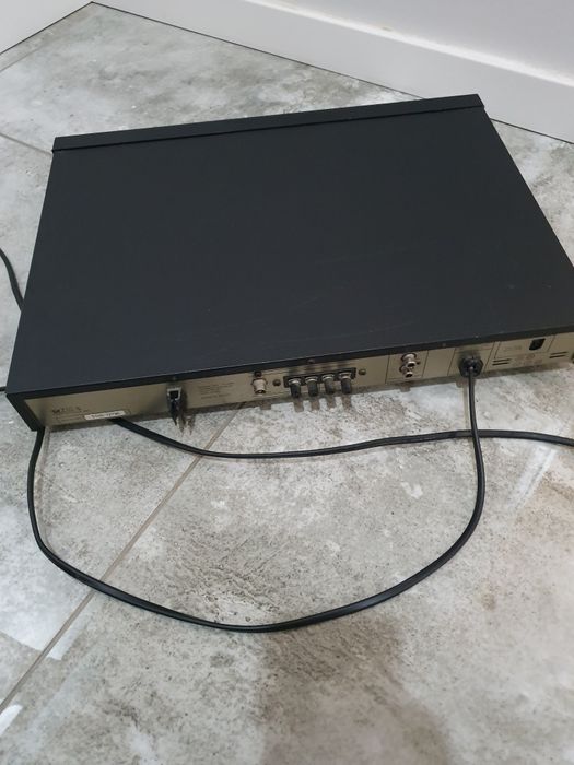 Tuner cyfrowy  harman  karton TU909