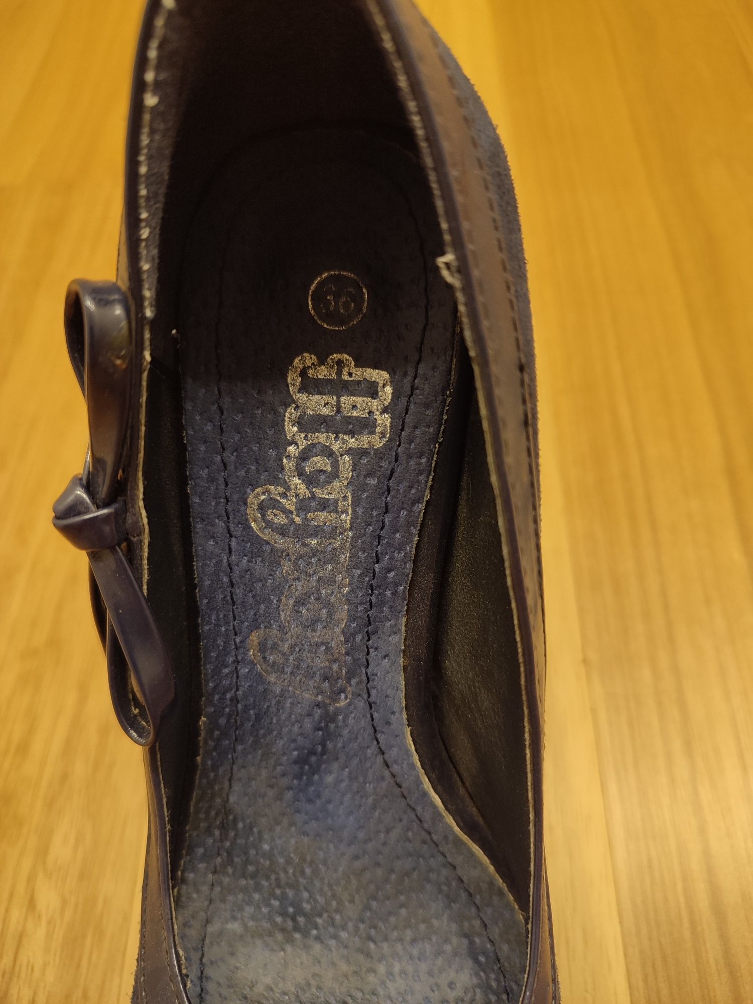 Sapatos azuis de veludo Hoyvoy Tam36