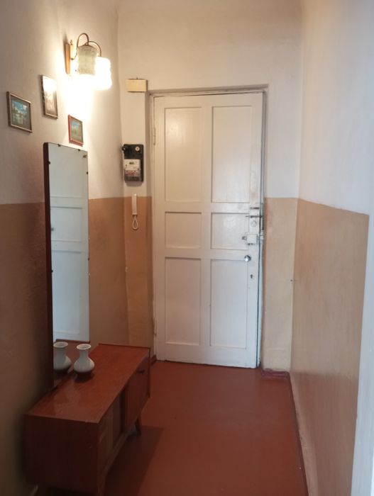 Центрі Піонера,червона лінія,продаж 2 кімнатної квартири,Сталінка.