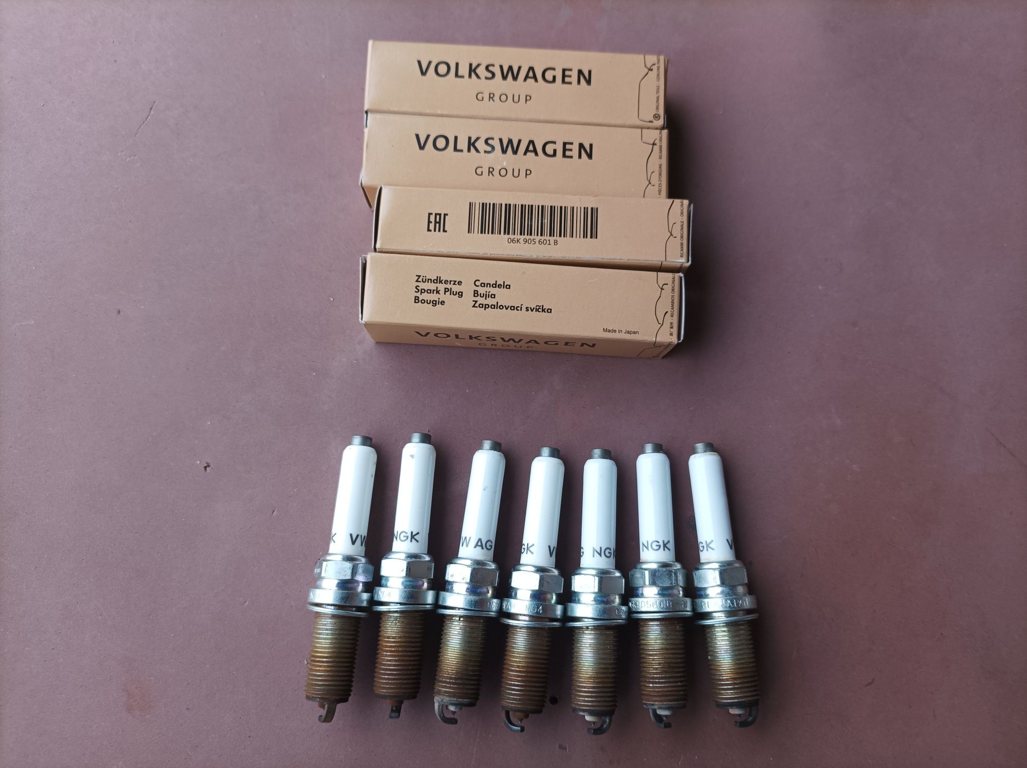 Свеча зажигания Volkswagen AG NGK