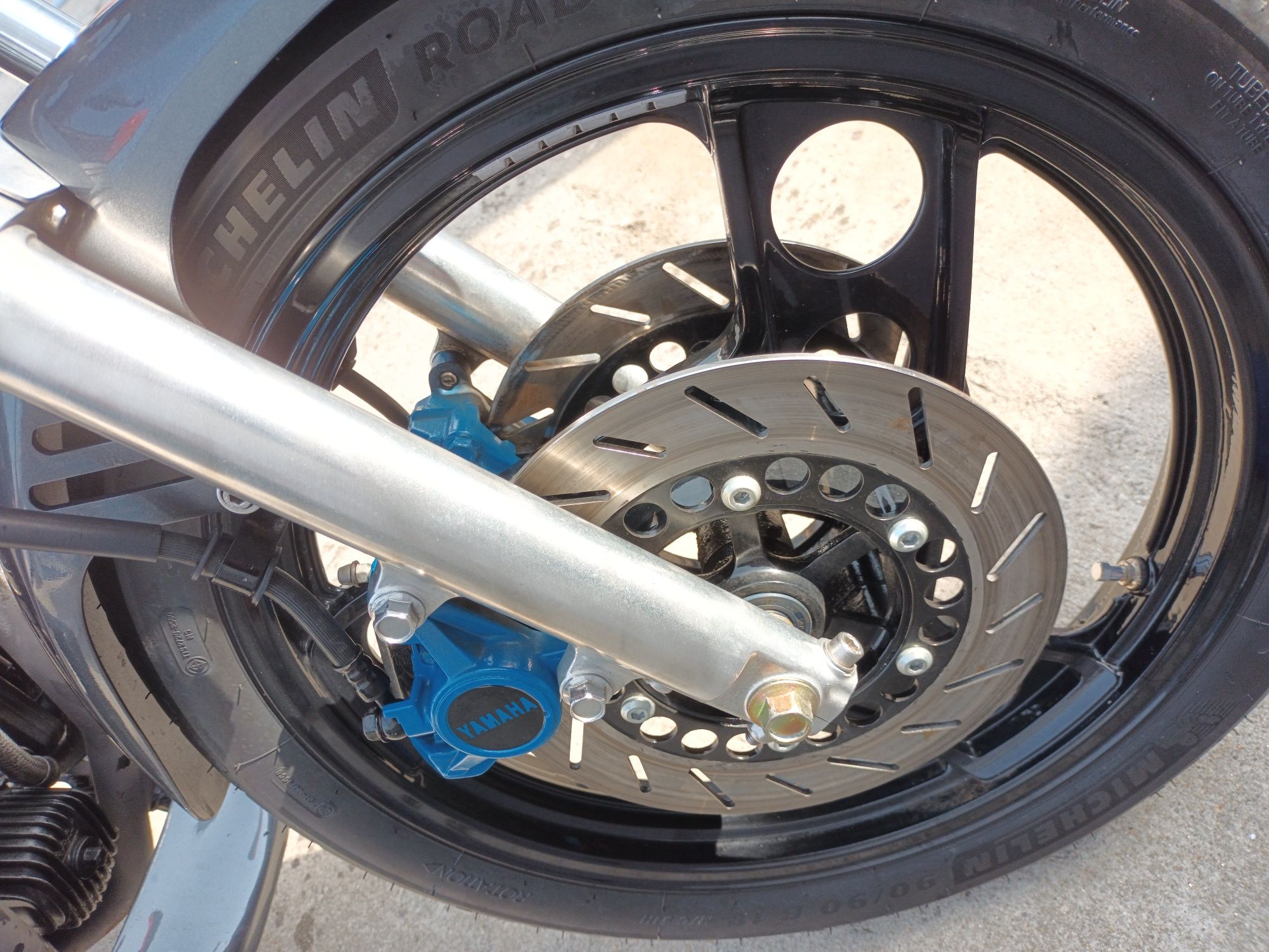 Yamaha XJ600 2 motas