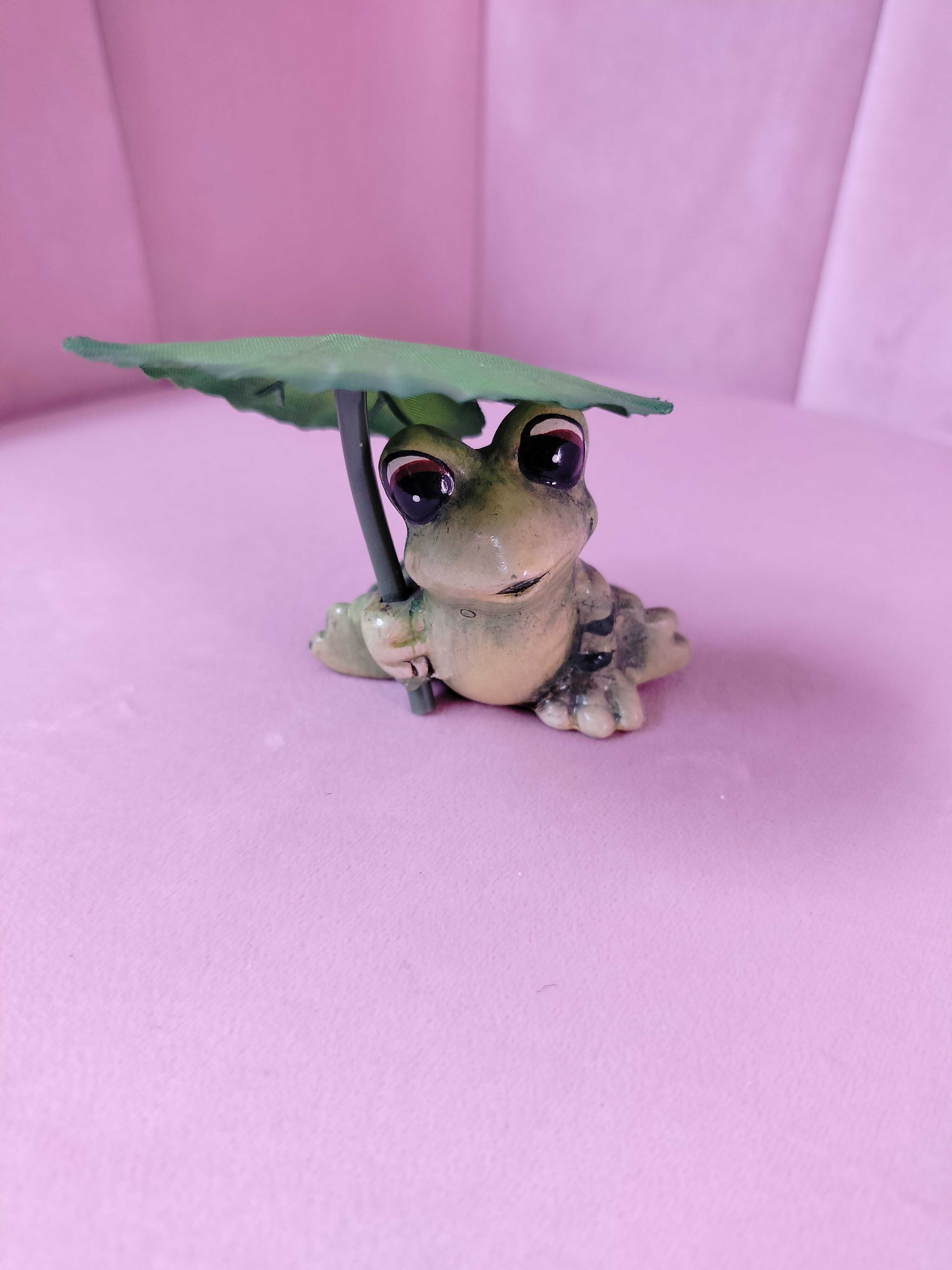 Figurka dekoracyjna żaba
