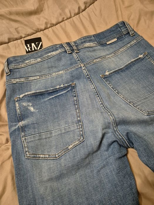 Джинси ZARA жіночі. Р-р 48. Нові.
