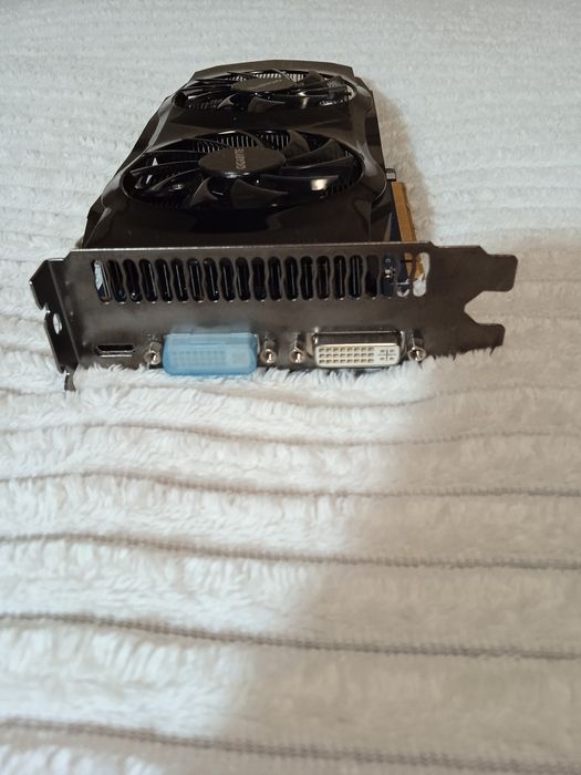 Видеокарта Nvidia GeForce GTX 460 GIgabyte.