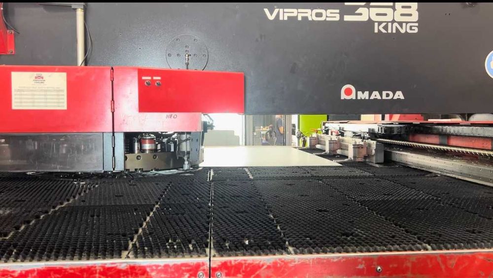 Послуги координатно-пробивного преса | Обробка листового металу