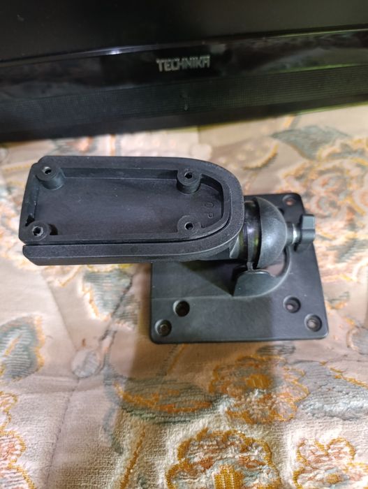 Телевізор TECHNIKA з DVD