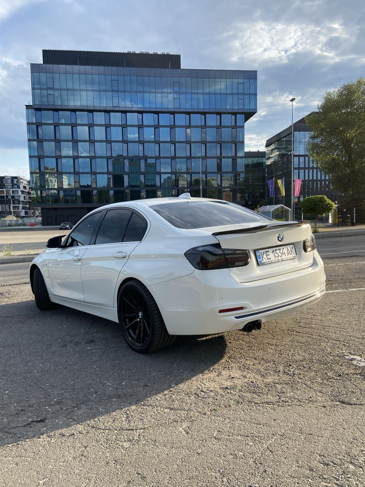 Продам BMW 330e I Perfomance