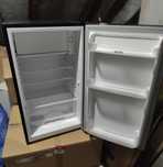 Lodówka MPM MPM-99-CJ-10/AA jednodrzwiowe 84 cm Czarna