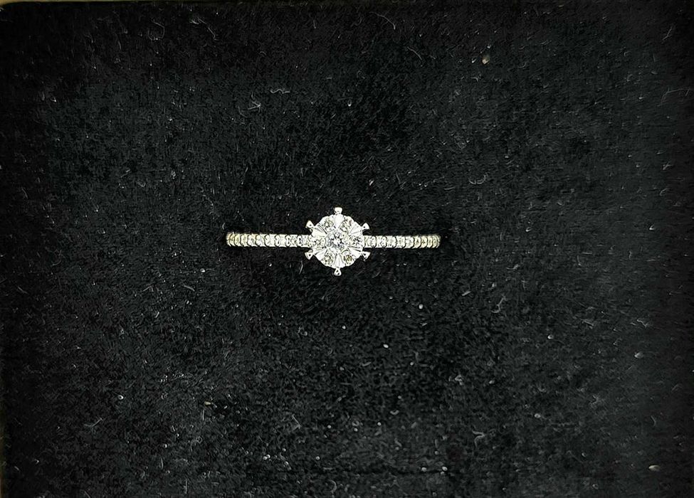 Кольцо с бриллиантами 0,14 карат