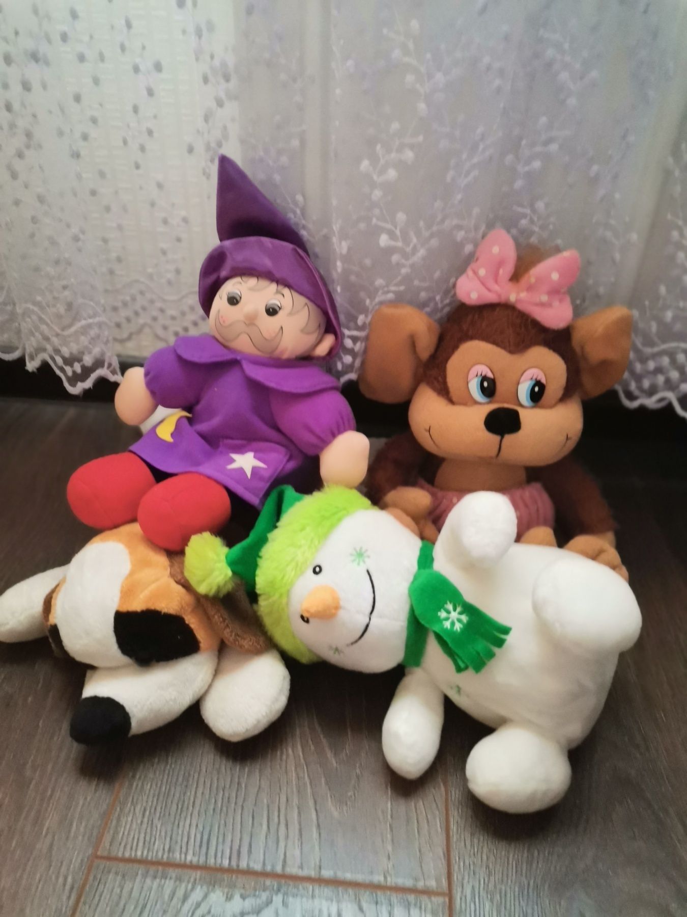Мягкие игрушки Собачка.Звездочет.Снеговик..Обезьянка