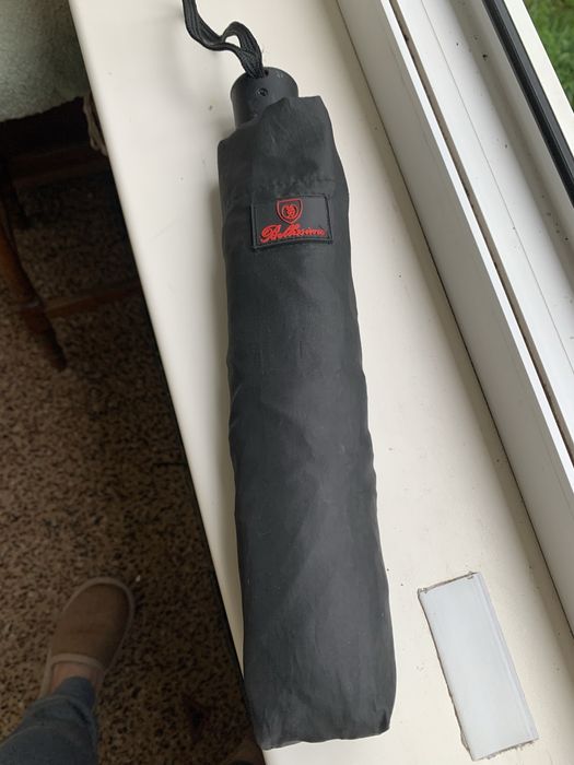 Продаю зонтик б/у