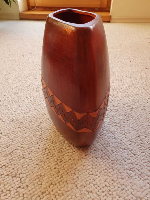 Wazon flakon gliniany ręcznie zdobiony