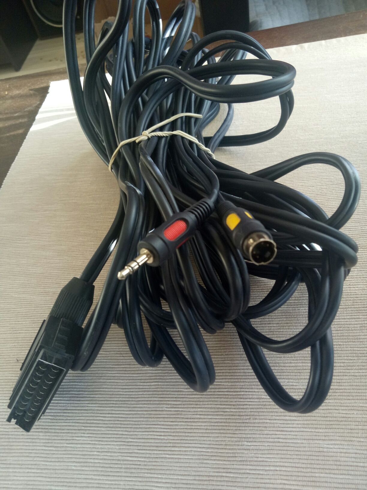 Przewód/kabel/podłączenie:EURO/S-video + Jack 3,5mm dł.10m