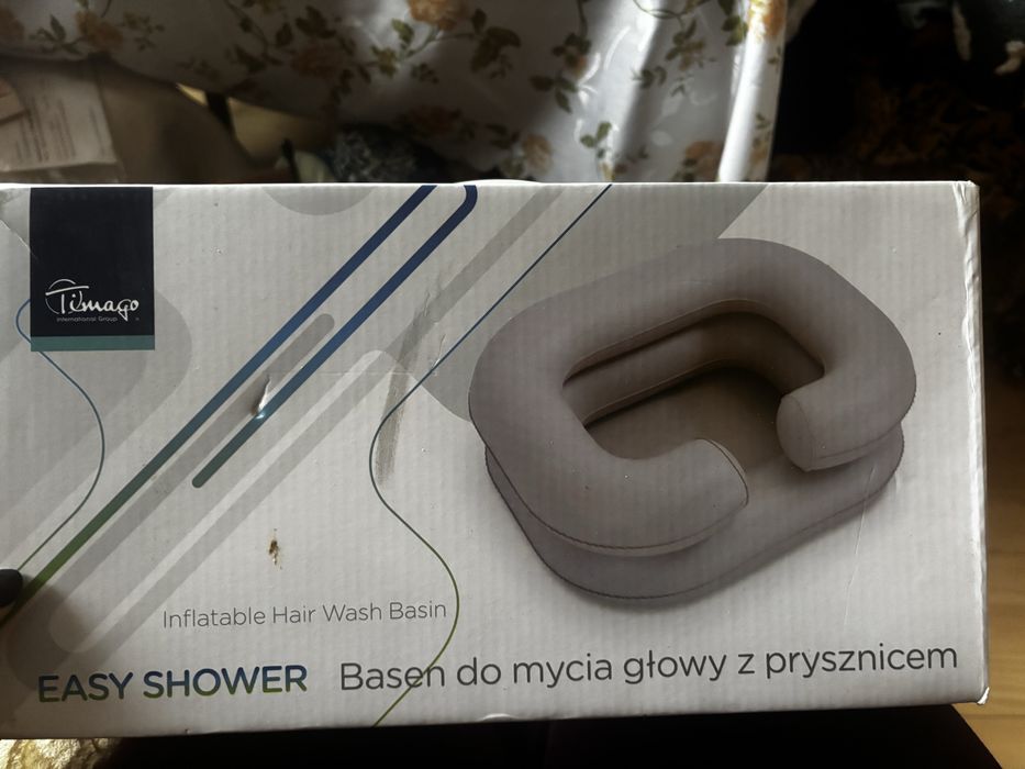 Basen do mycia głowy z prysznicem dla osoby leżącej