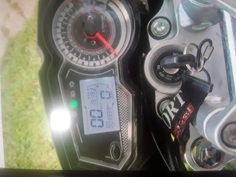 Продам мотоцикл спарк