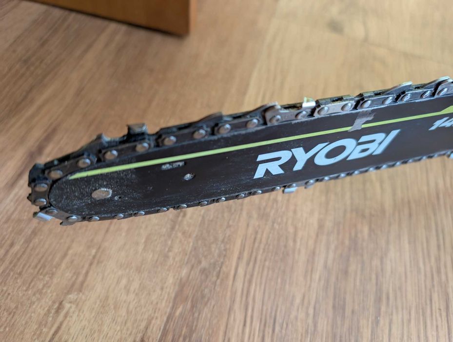 Piła elektryczna RYOBI RCS1935B 350mm 1900W