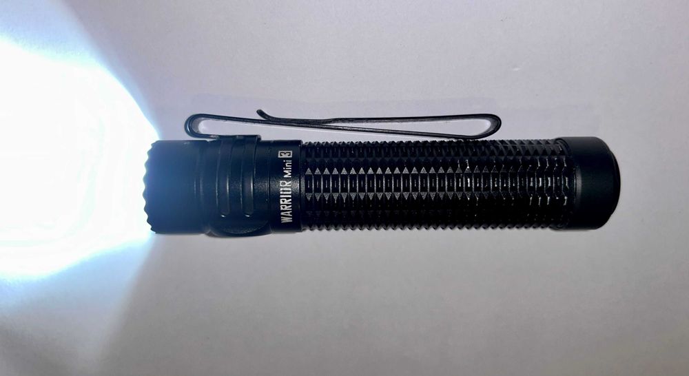 Latarka taktyczna  /EDC  Olight Mini Warior 3