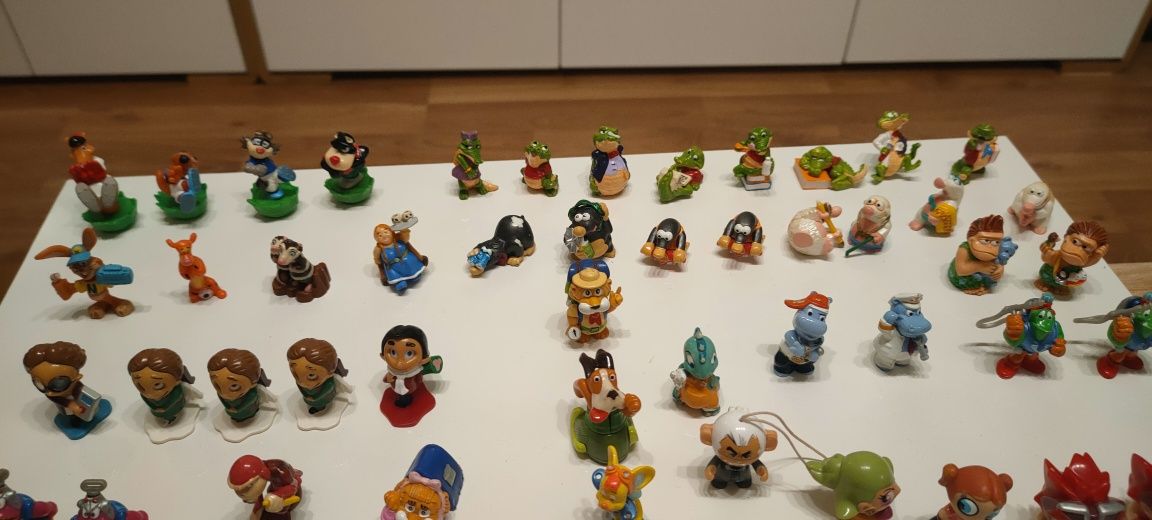Figurki kolekcjonerskie zabawki z jajka niespodzianki