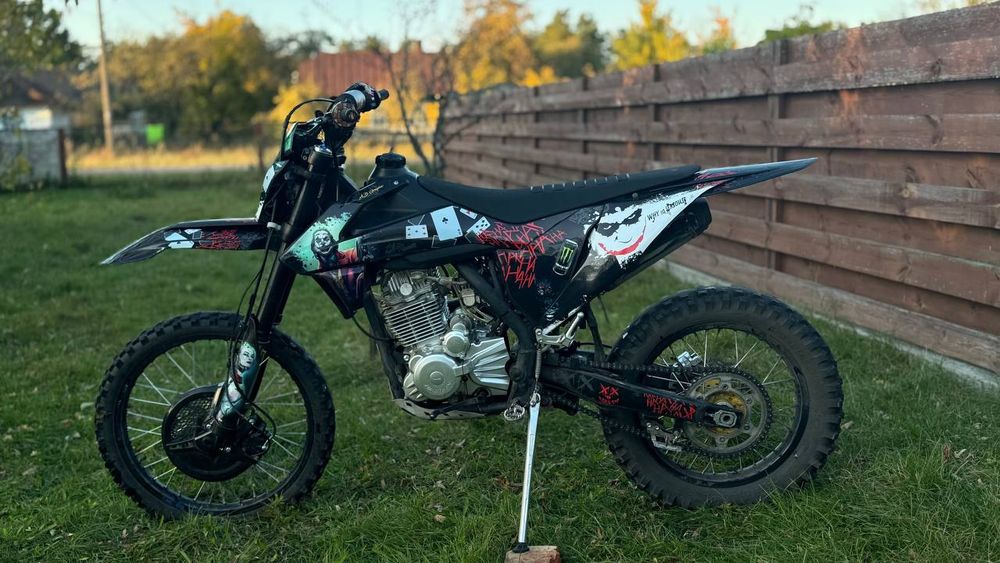 Продам мотоцикол kovi advance 300