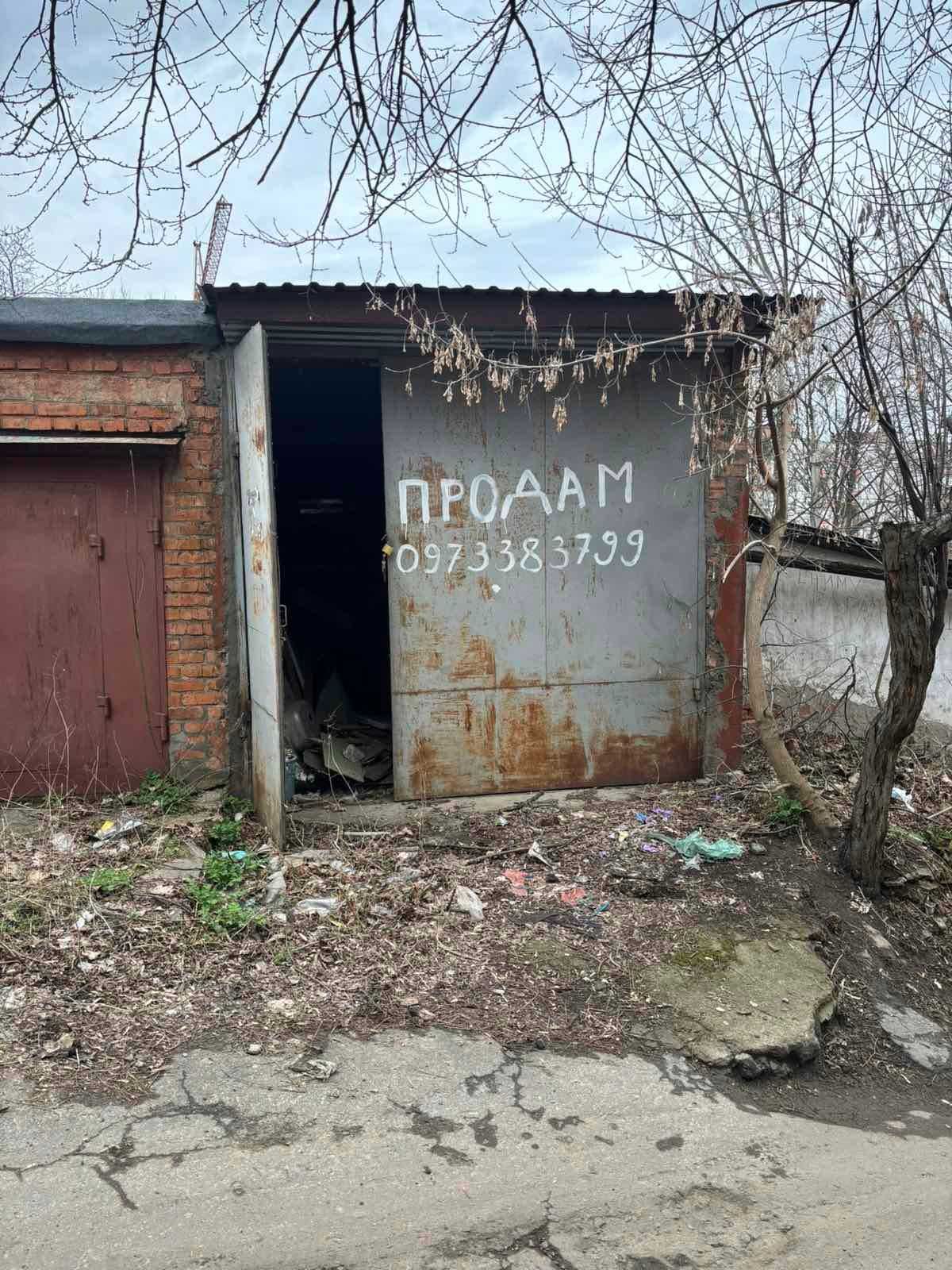Гараж по вул. Кам'янецькій