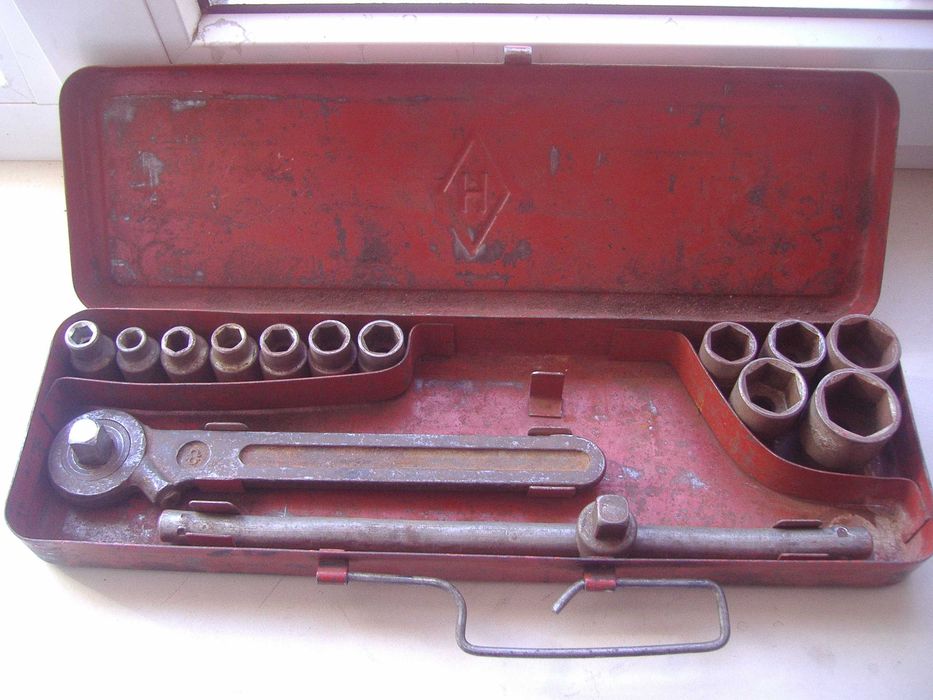 Набор головок 12шт инструменты (в авто или для дома) СССР