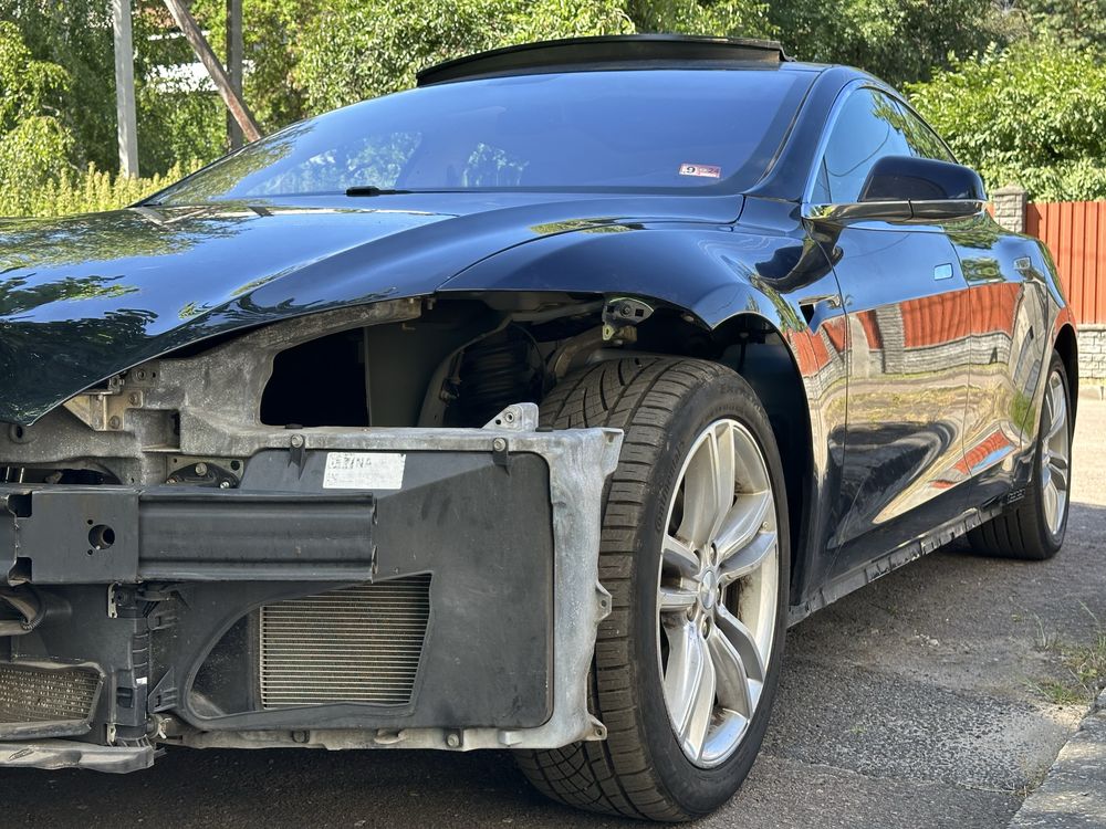 2013 Tesla model S 85 kWh