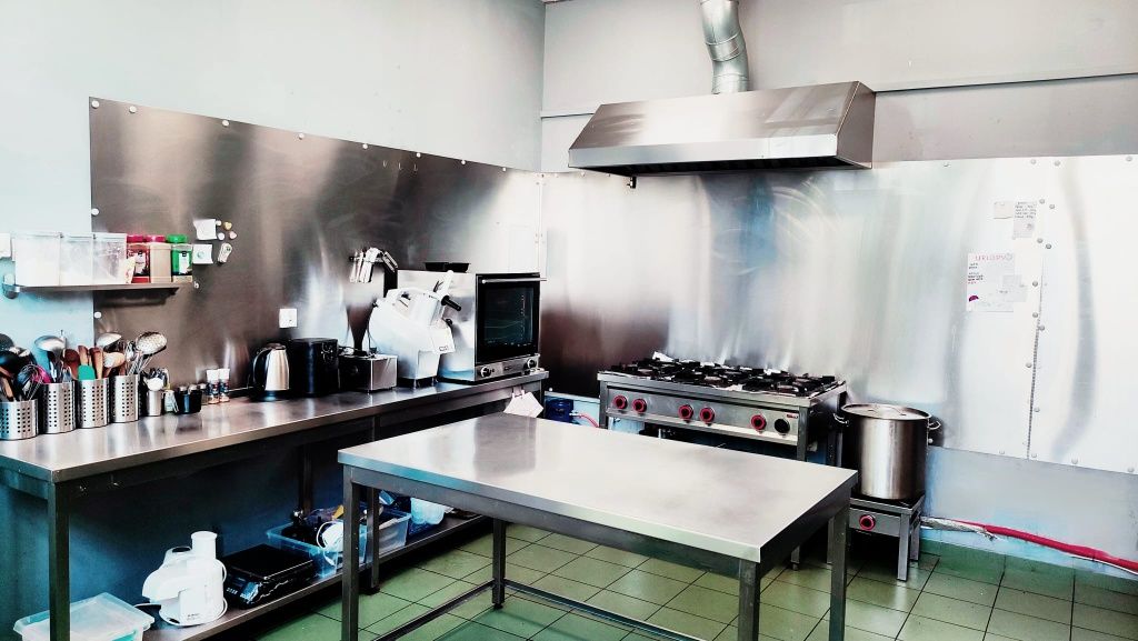 Odstąpię lokal gastronomiczny 90m2