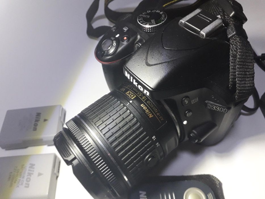 Nikon D3300 + nikon dx af-s nikkor 18-55mm 1 3.5-5.6g +