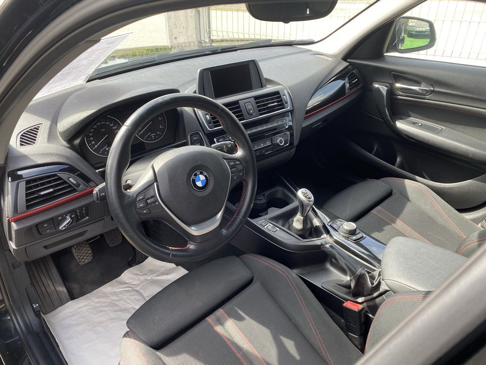 BMW 116d Line Sport - Nacional - vidros com protecção solar - 1 dono