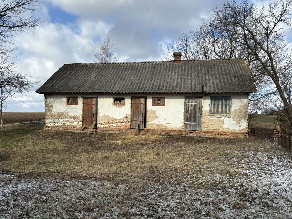 Продам будинок із земельною ділянкою (с.Журавники)