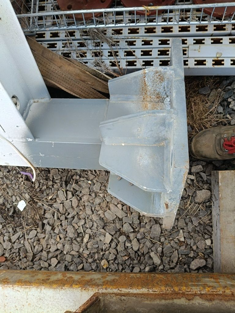 Pylon stend kładka konstrukcja pomost