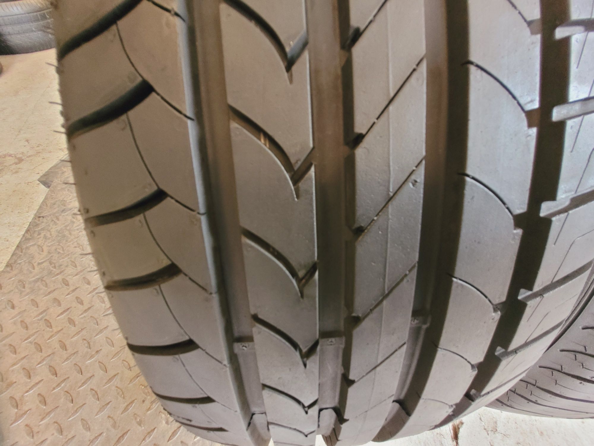 ## Goodyear Efficient Grip 255/45/18 lato montaż gratis  ##