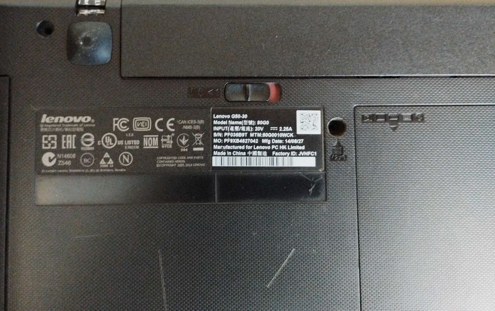 Laptop Lenovo G50-30 15,6 " Intel Celeron N 4 GB, uszkodzony