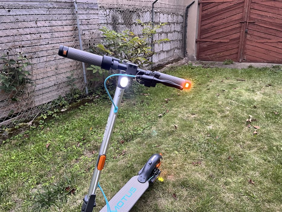 Hulajnoga elektryczna Motus Scooty 10 gen 6