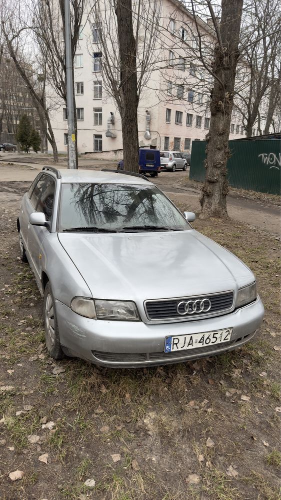 Продам в нормальном состоянии Audi A4b5 avant