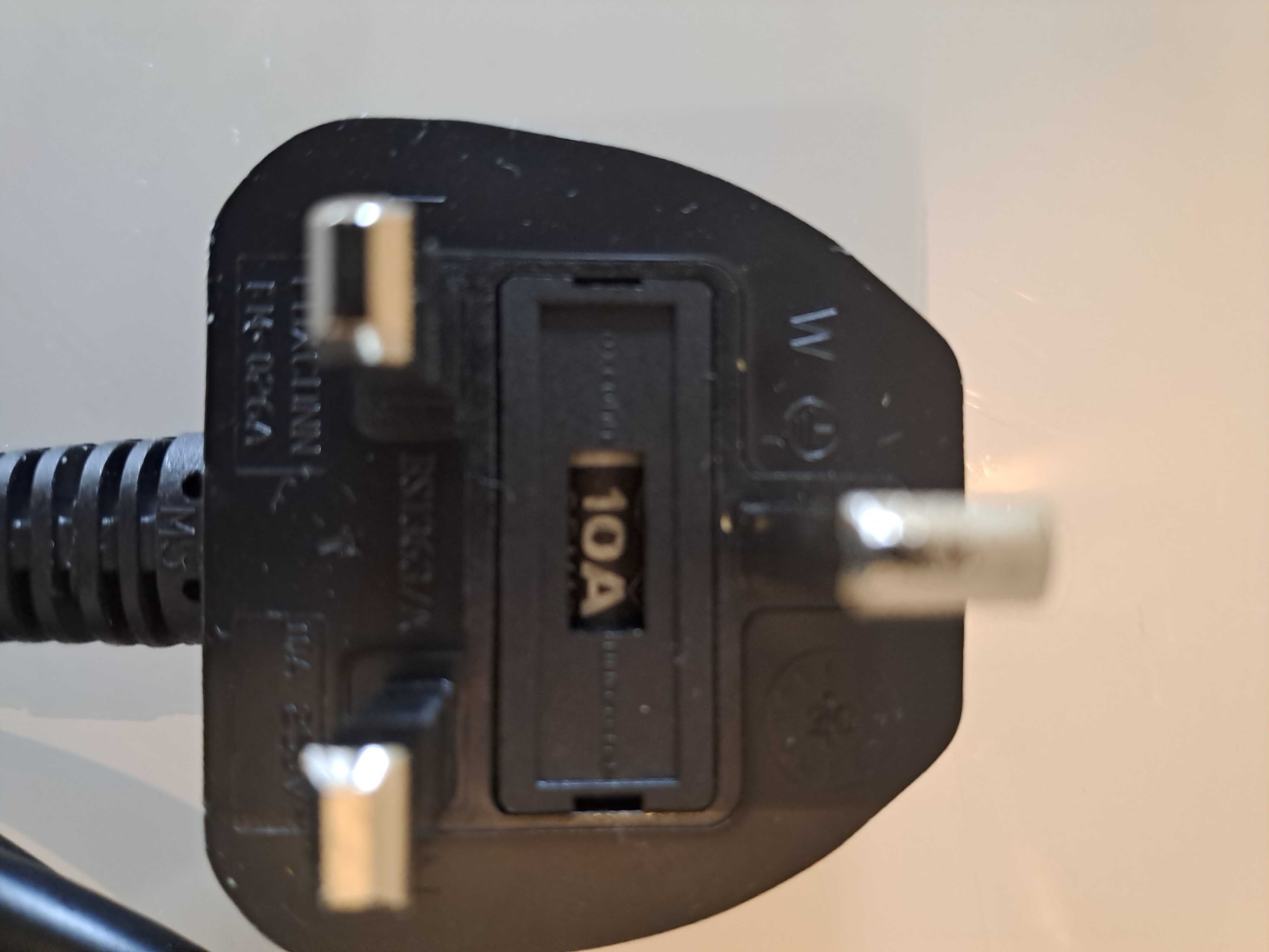 Kabel zasilający 10A 250 V WTYCZKA UK  1,5m nowy
