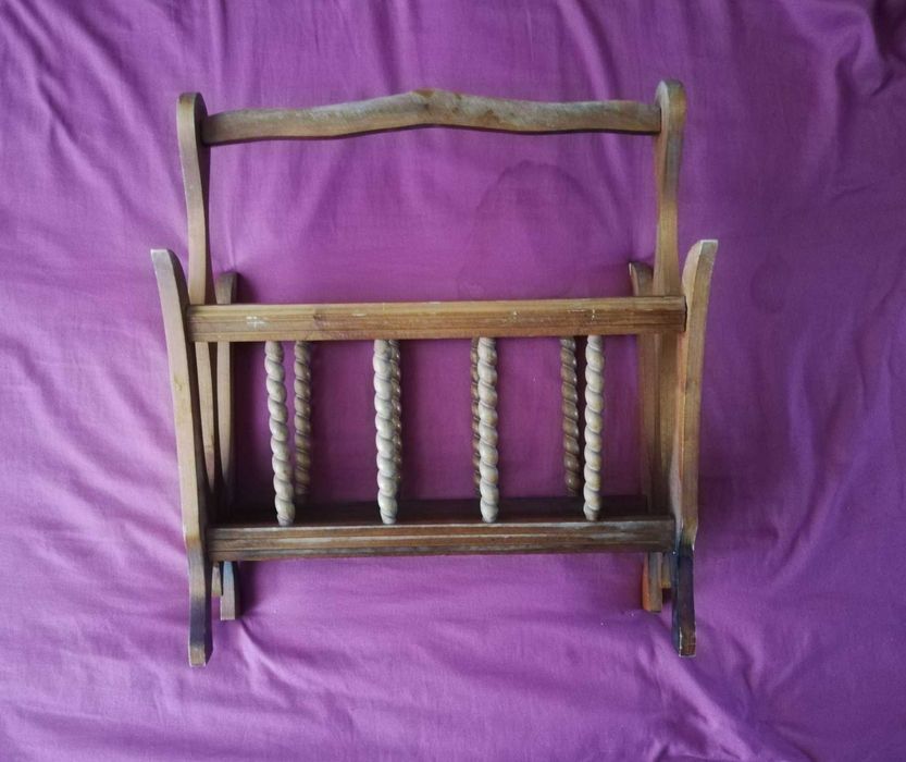 Gazetnik drewniany kwietnik retro PRL toczone szczebelki