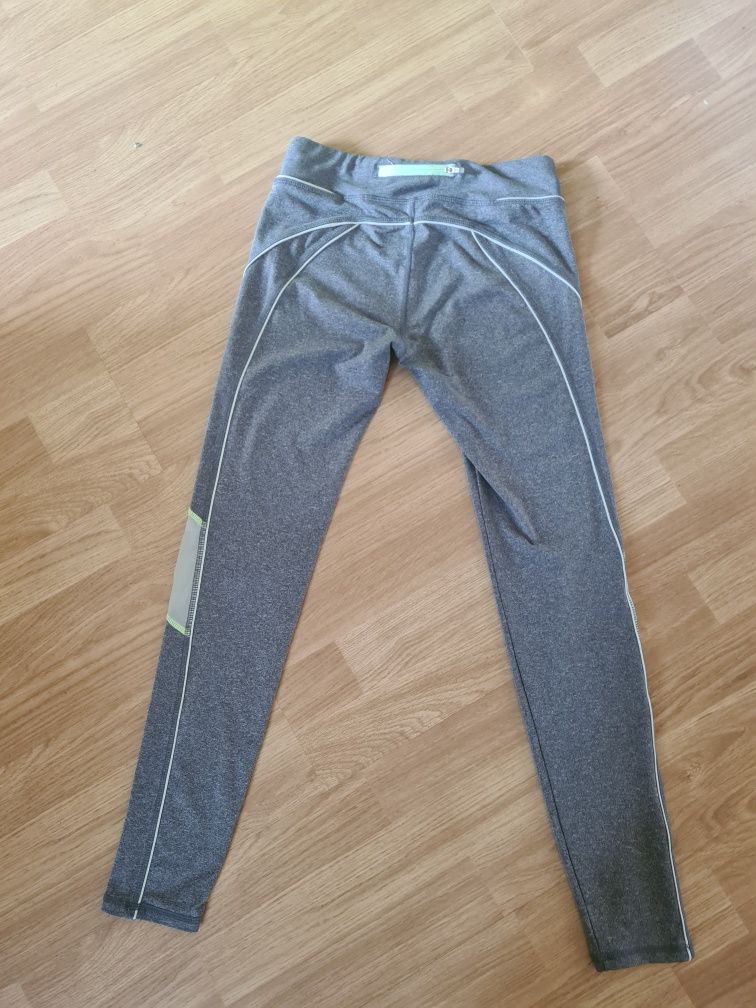 Legginsy sportowe BERSHKA rozm. XS/S