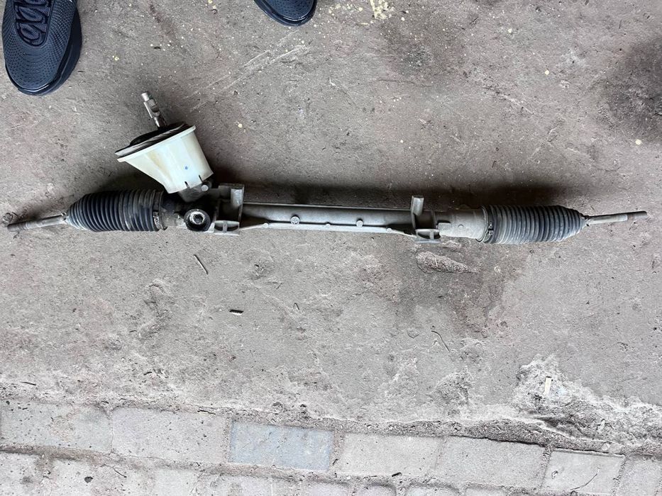 Продам рулевую рейку Меган 3